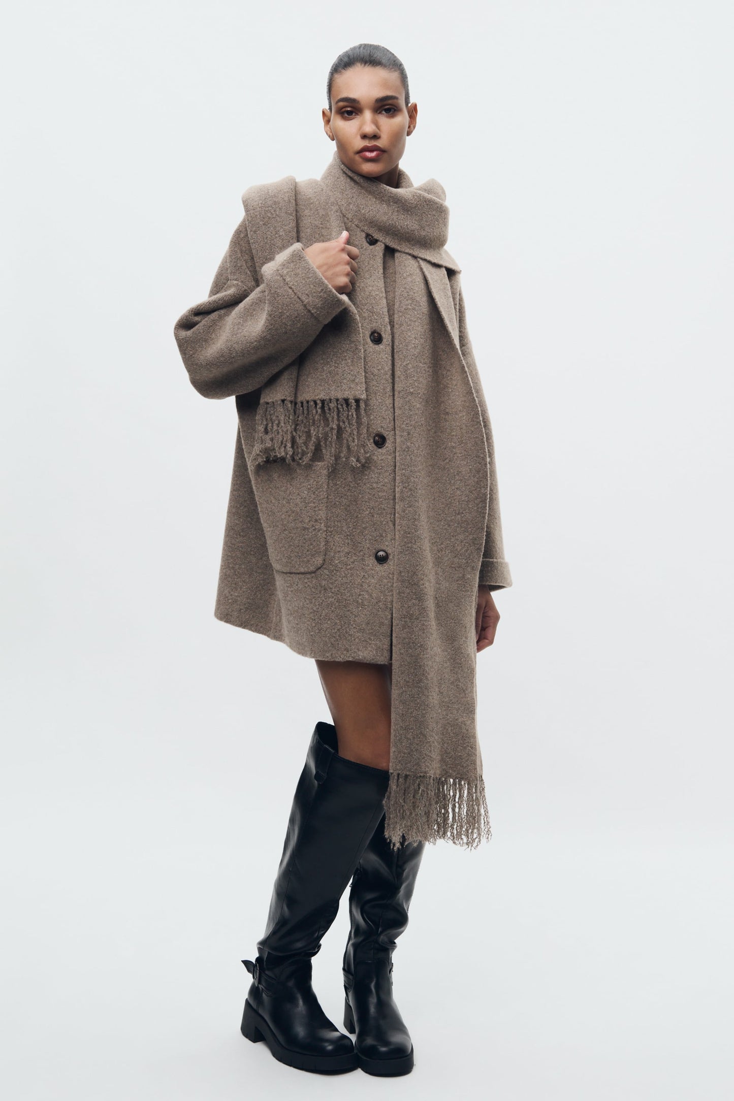 FLMNGO x SHORT KNIT COAT WITH SCARF