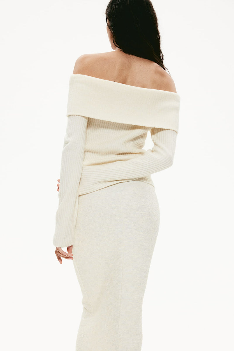FLMNGO x Off-the shoulder sweater