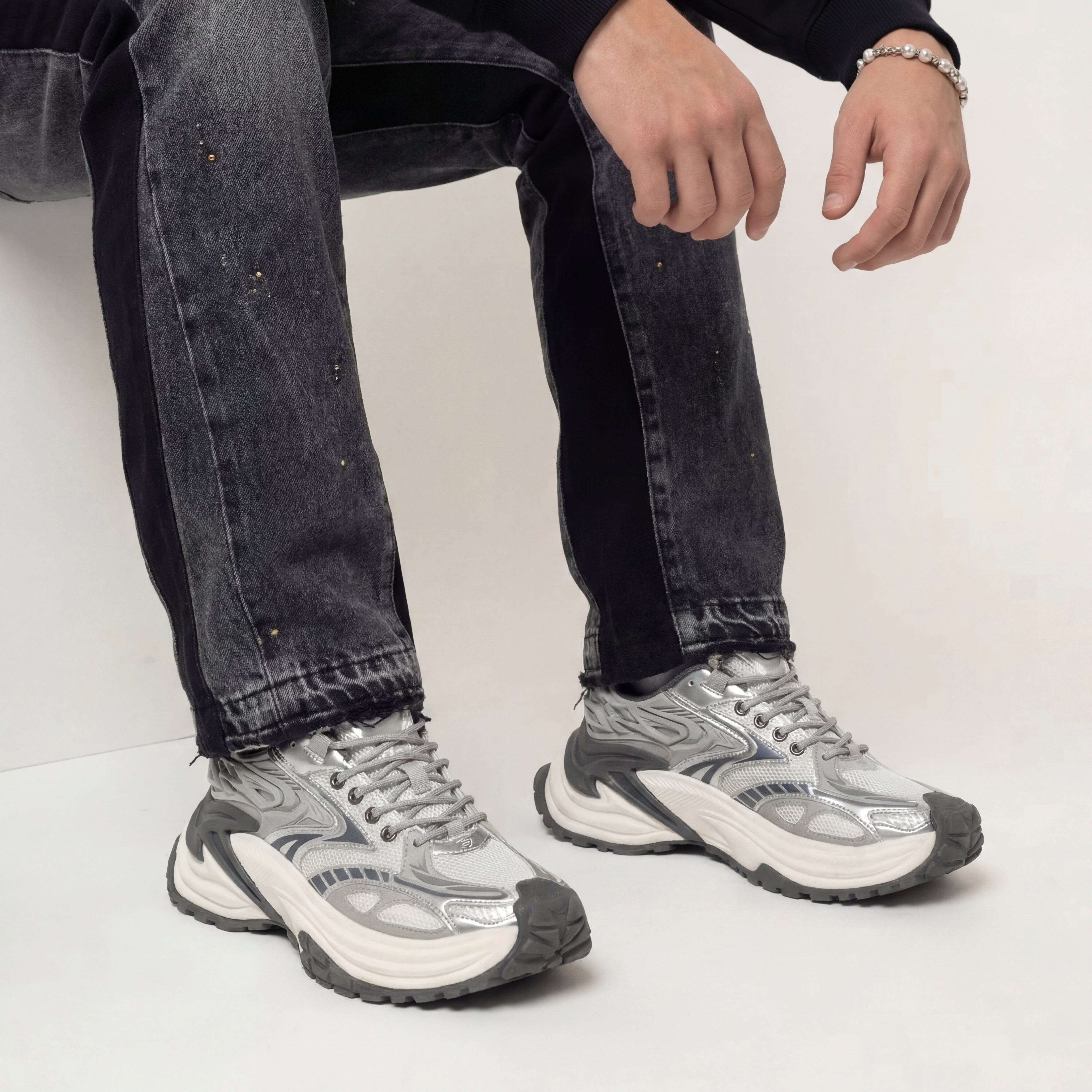 VORAI — SNEAKER