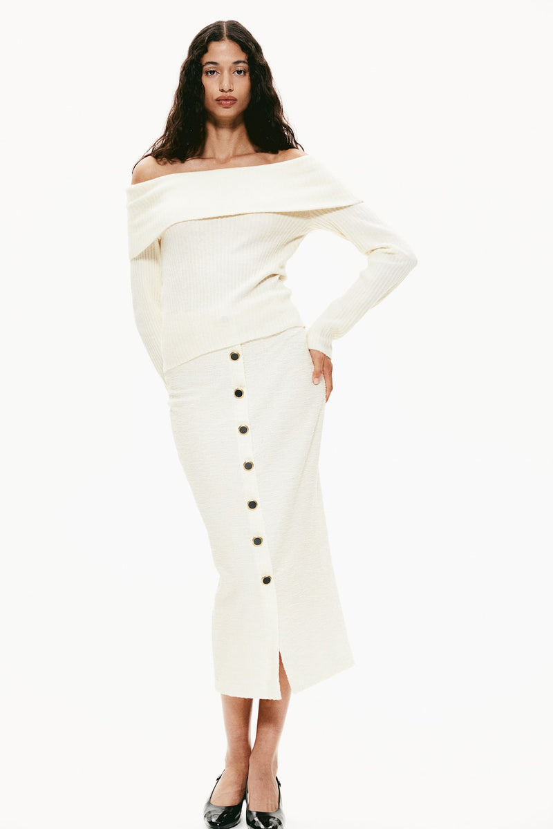 FLMNGO x Off-the shoulder sweater