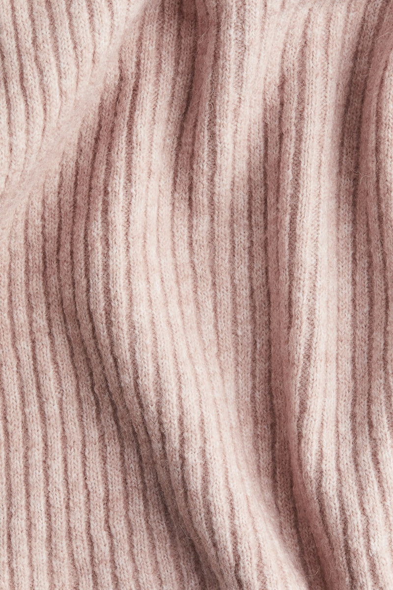 FLMNGO x Off-the shoulder sweater